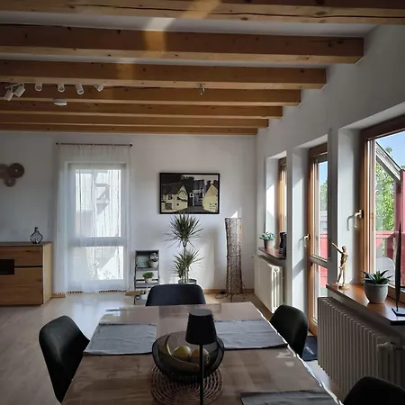 Apartment Alexandras - Maisonette 90 Qm Mit Balkon